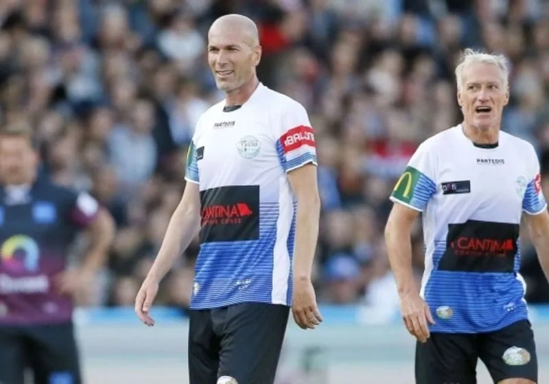 Zidane sẵn sàng dẫn dắt tuyển Pháp